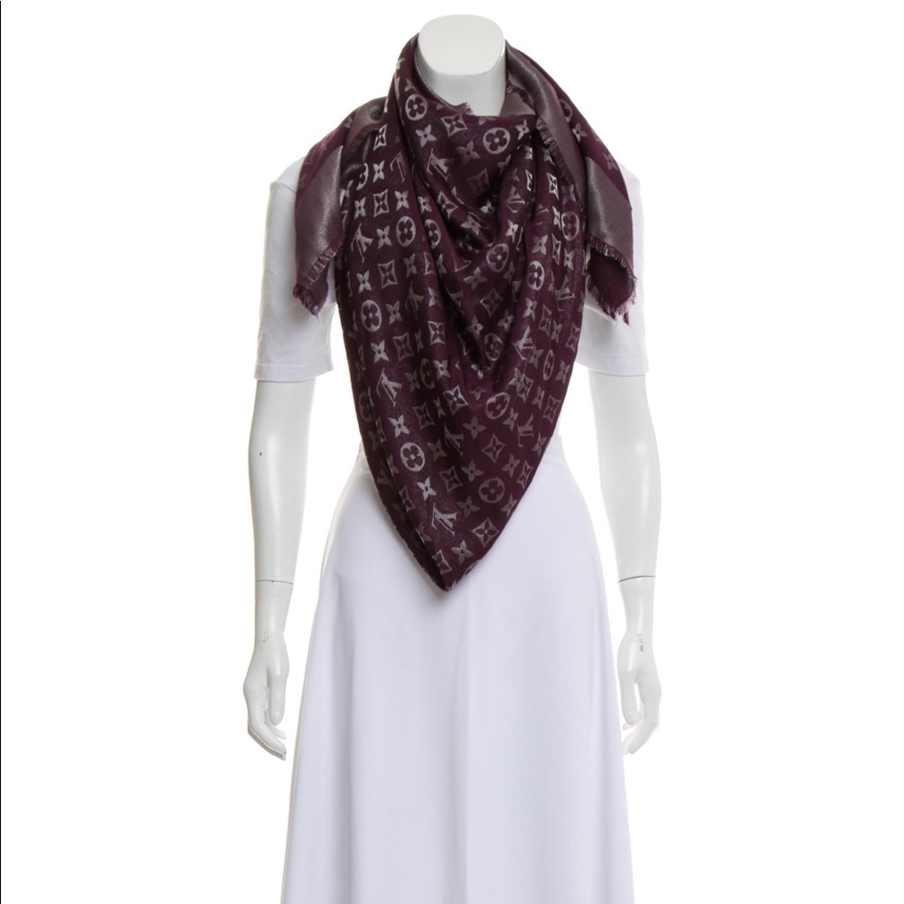 Louis Vuitton Monogram Shawl